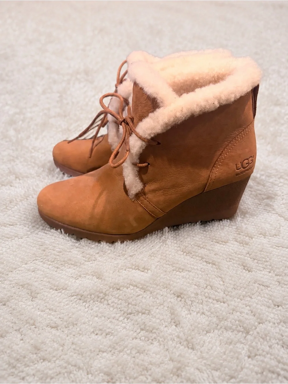 Women's Shearling-Lined Suede Ankle Boots - Tan